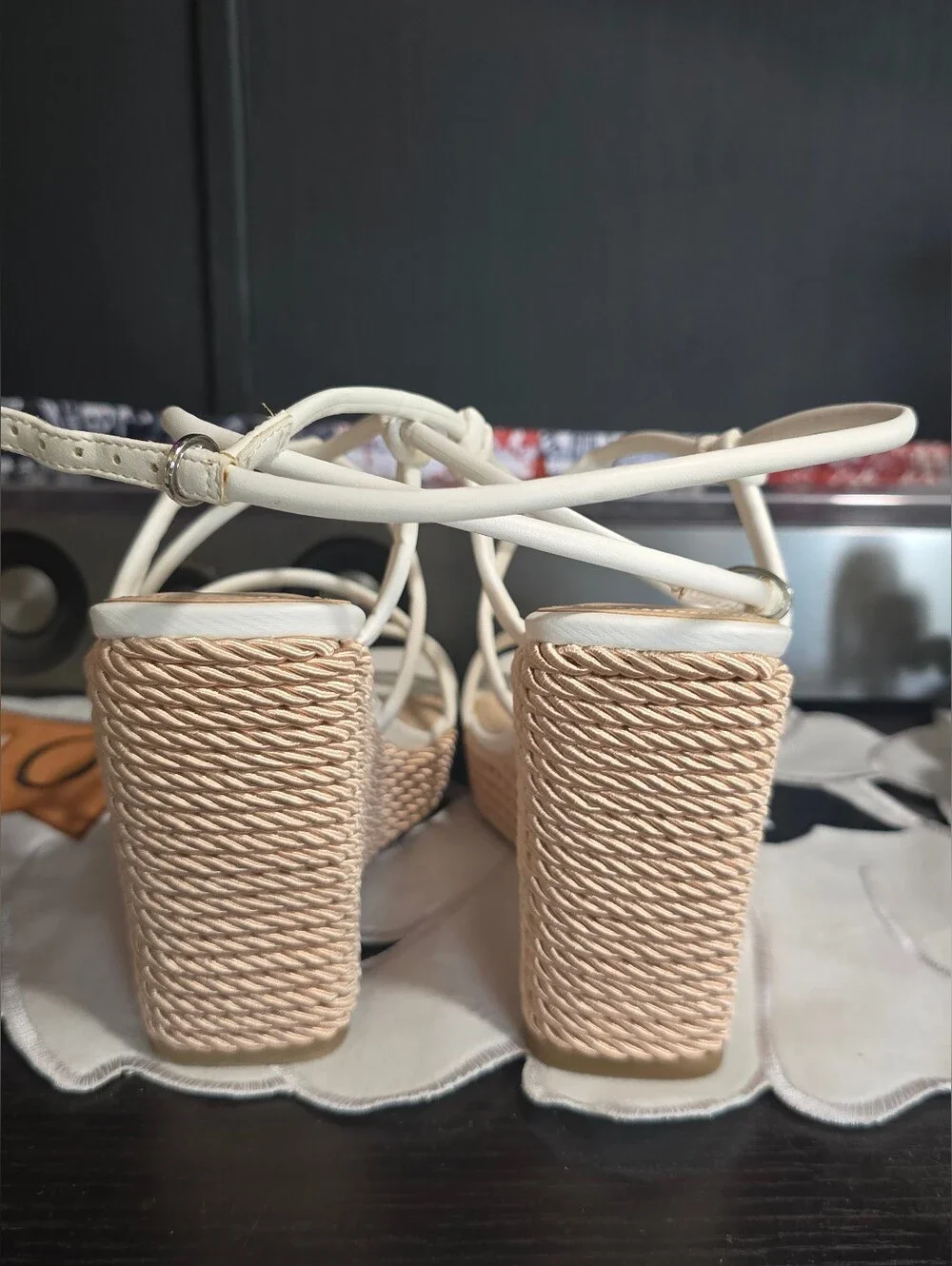 Marc Fisher Wedges Jute Wrapped Size 8 New